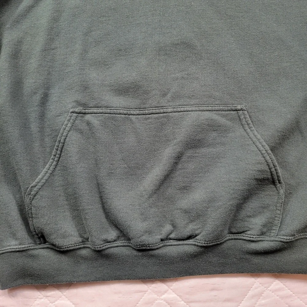 Gildan Heavy dark green Dark Horse hoodie size XL